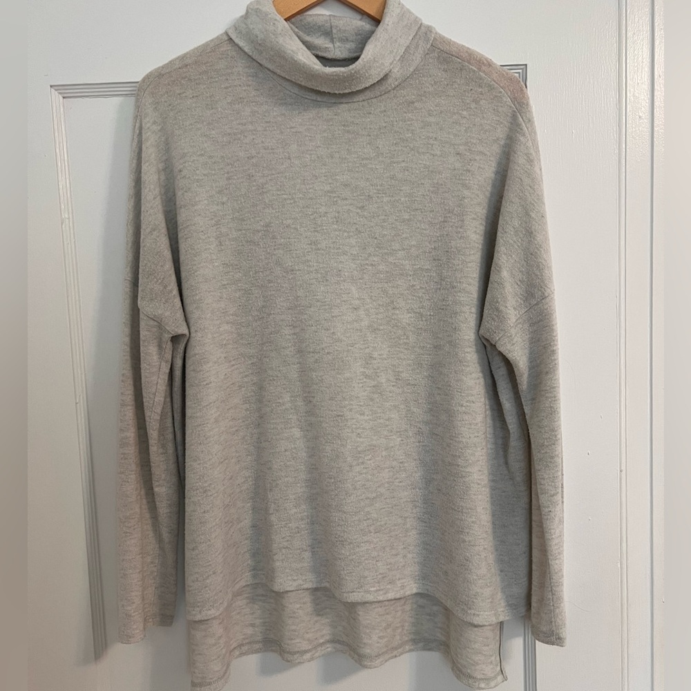 Lucky Brand Light Gray Sweater